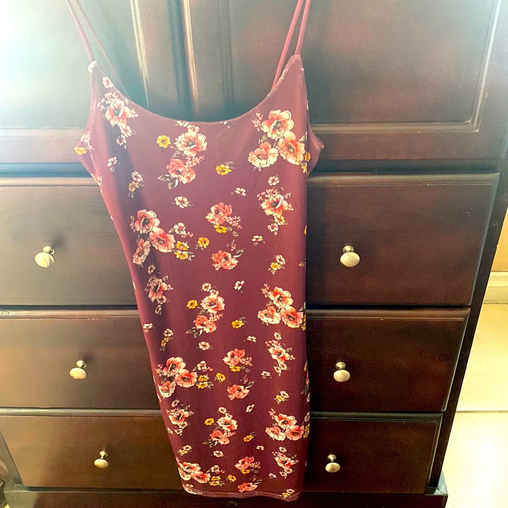 Maroon Floral Dress 🌺